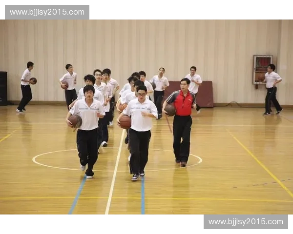 聚焦体育人物成长历程与竞技精神塑造探索全景观察新时代体育力量